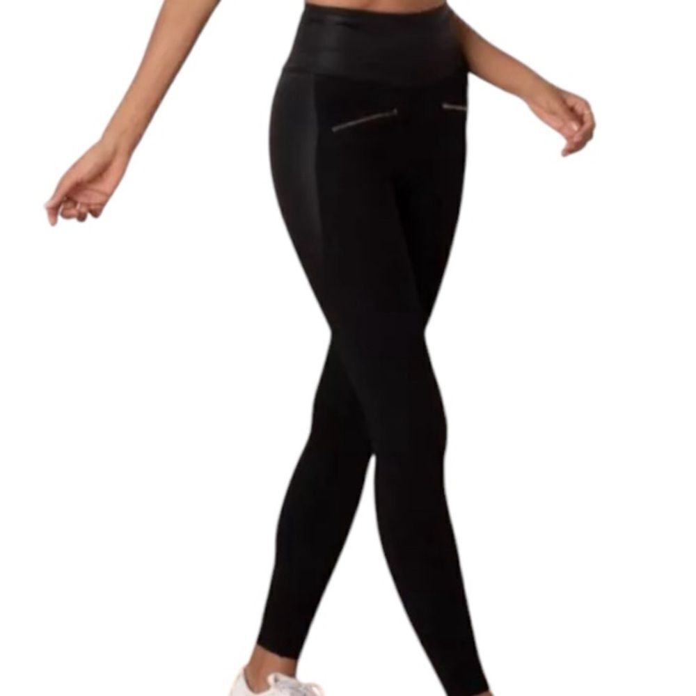 ADAY Black Leggings Size Small Throw And Roll MSRP 145.00